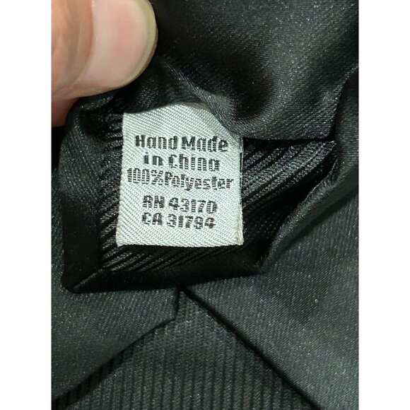 Geoffrey Beene Mens Necktie Black One Size Adjustable Fit Elegant Formal Career - Picture 4 of 6